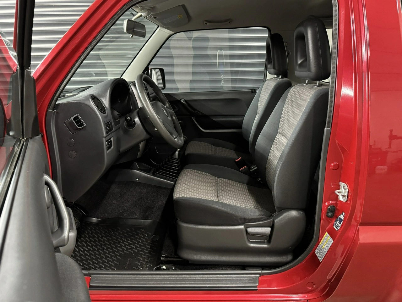 Suzuki Jimny - Zdjęcie 9