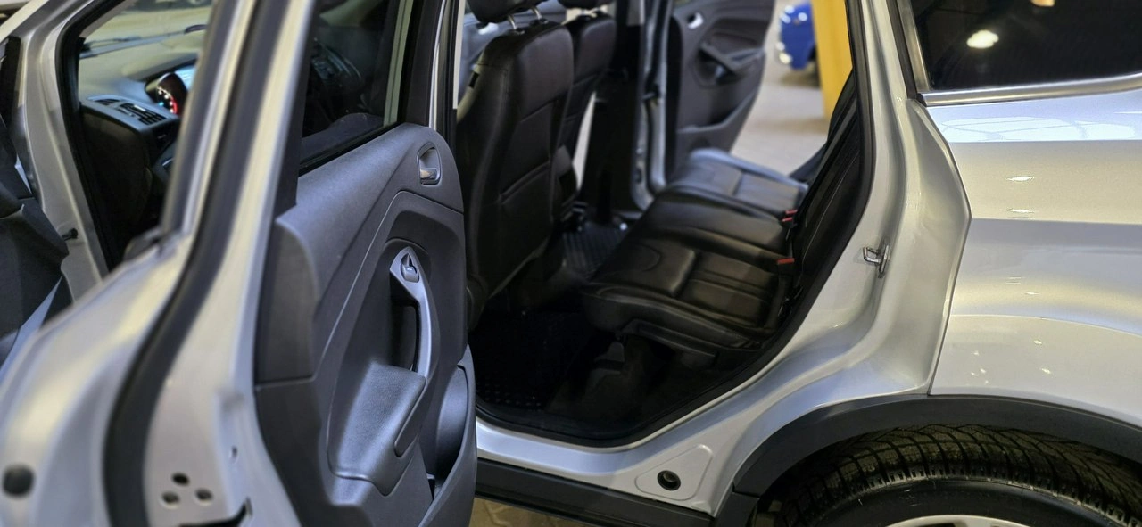 Ford Escape - Zdjęcie 11