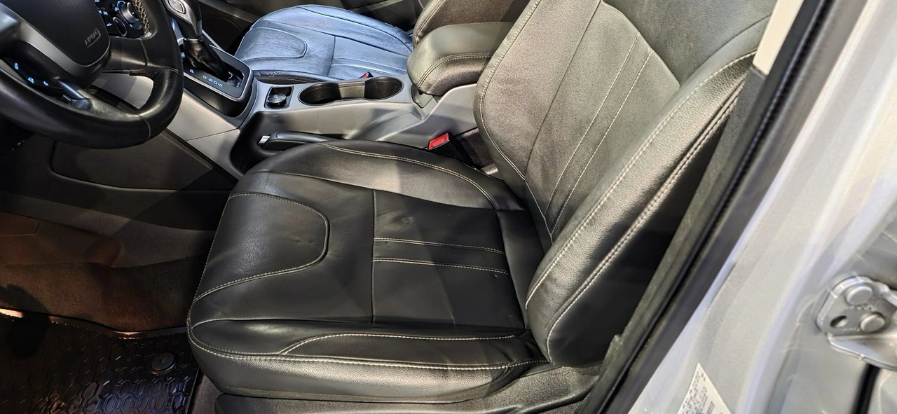 Ford Escape - Zdjęcie 18