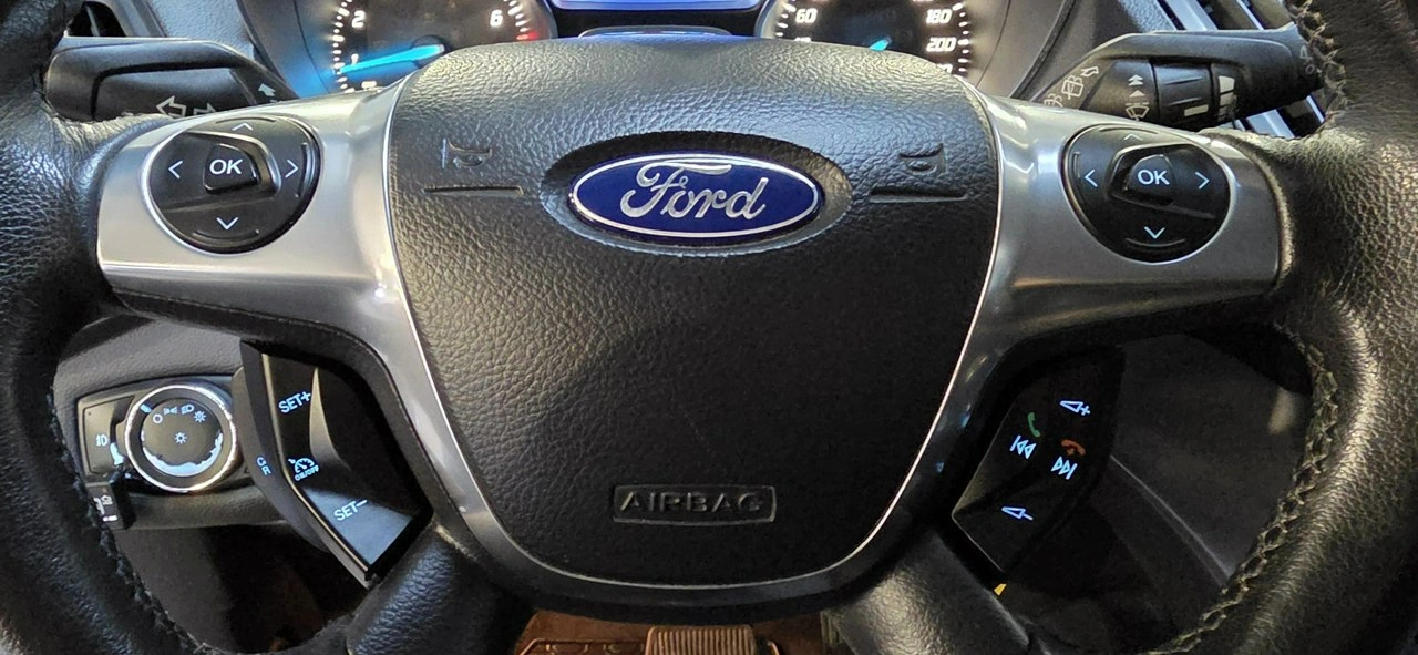 Ford Escape - Zdjęcie 20