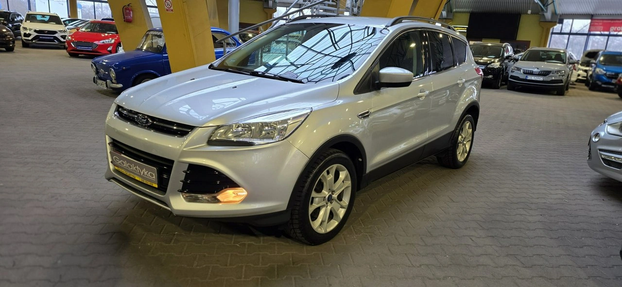 Ford Escape - Zdjęcie 2