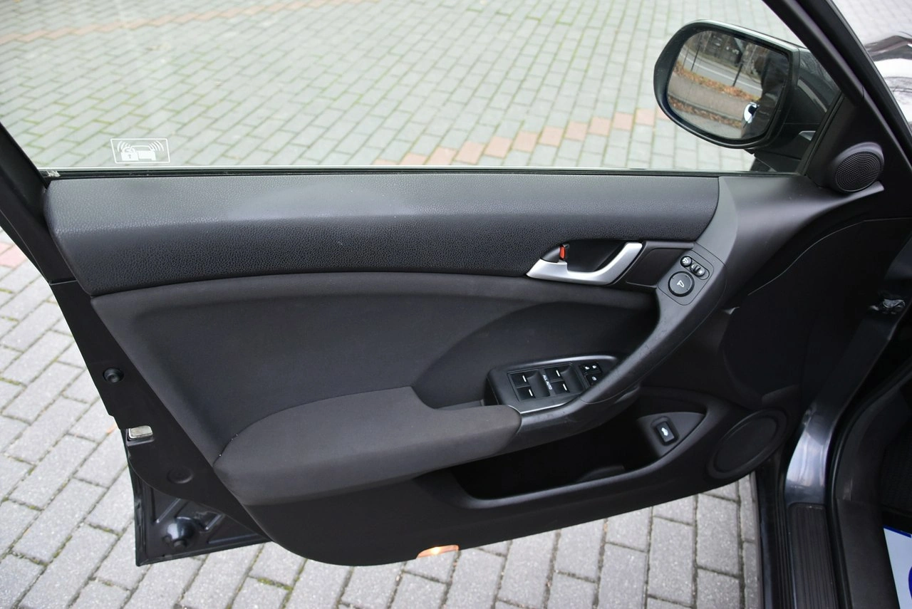 Honda Accord - Zdjęcie 20