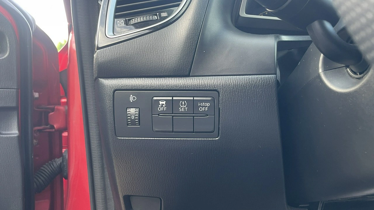 Mazda 3 - Zdjęcie 15