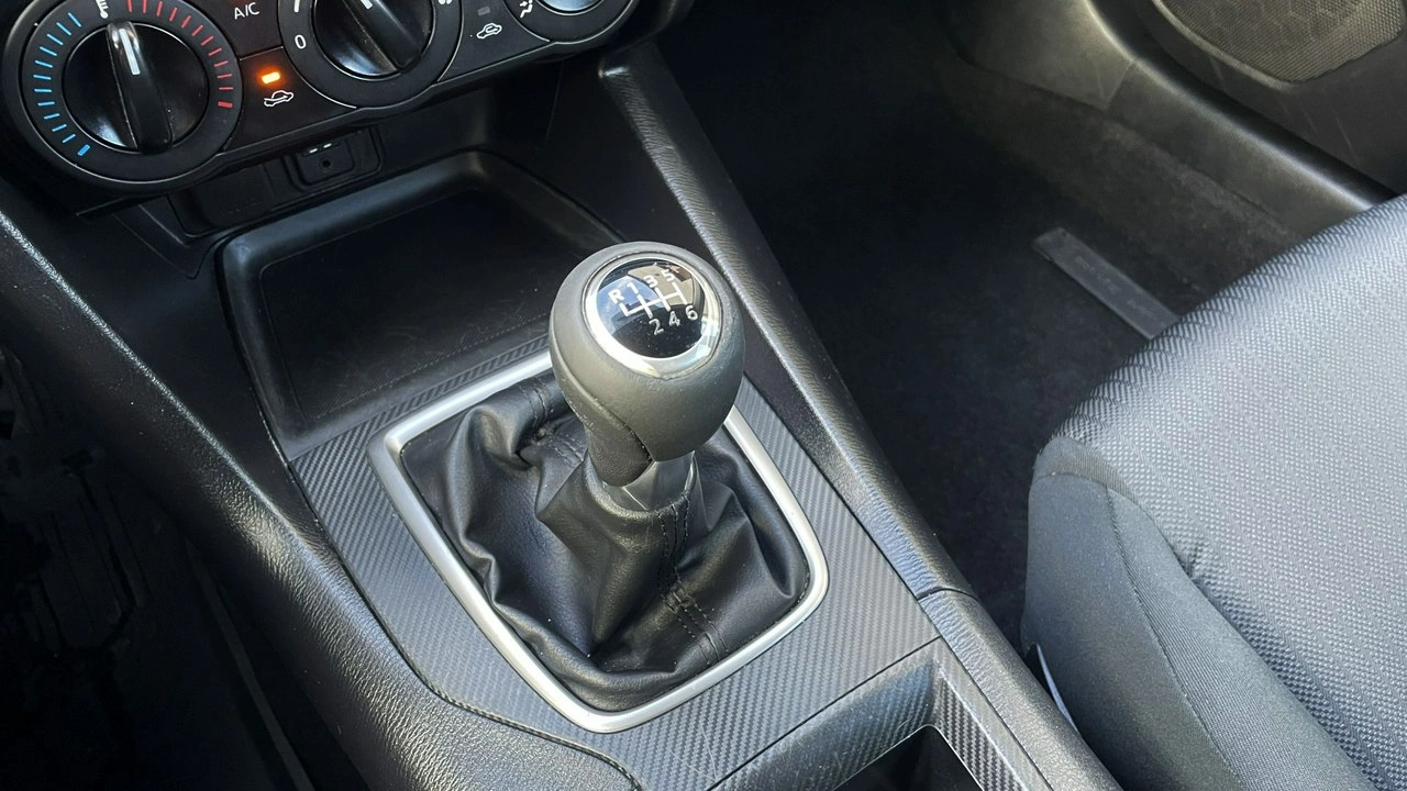 Mazda 3 - Zdjęcie 17