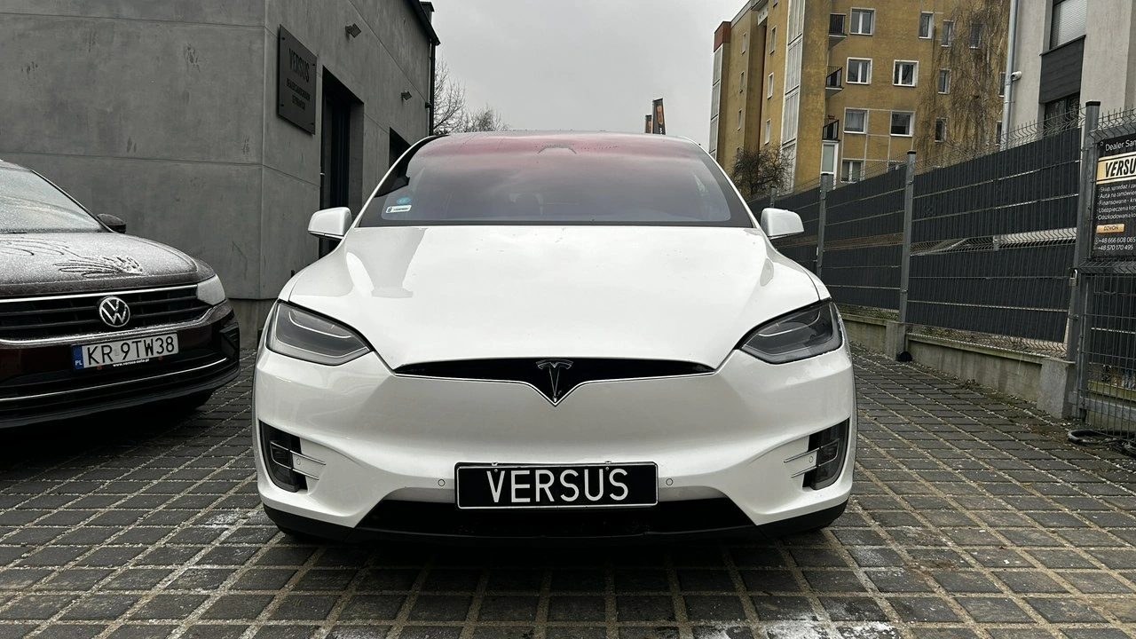 Tesla Model X - Zdjęcie 1