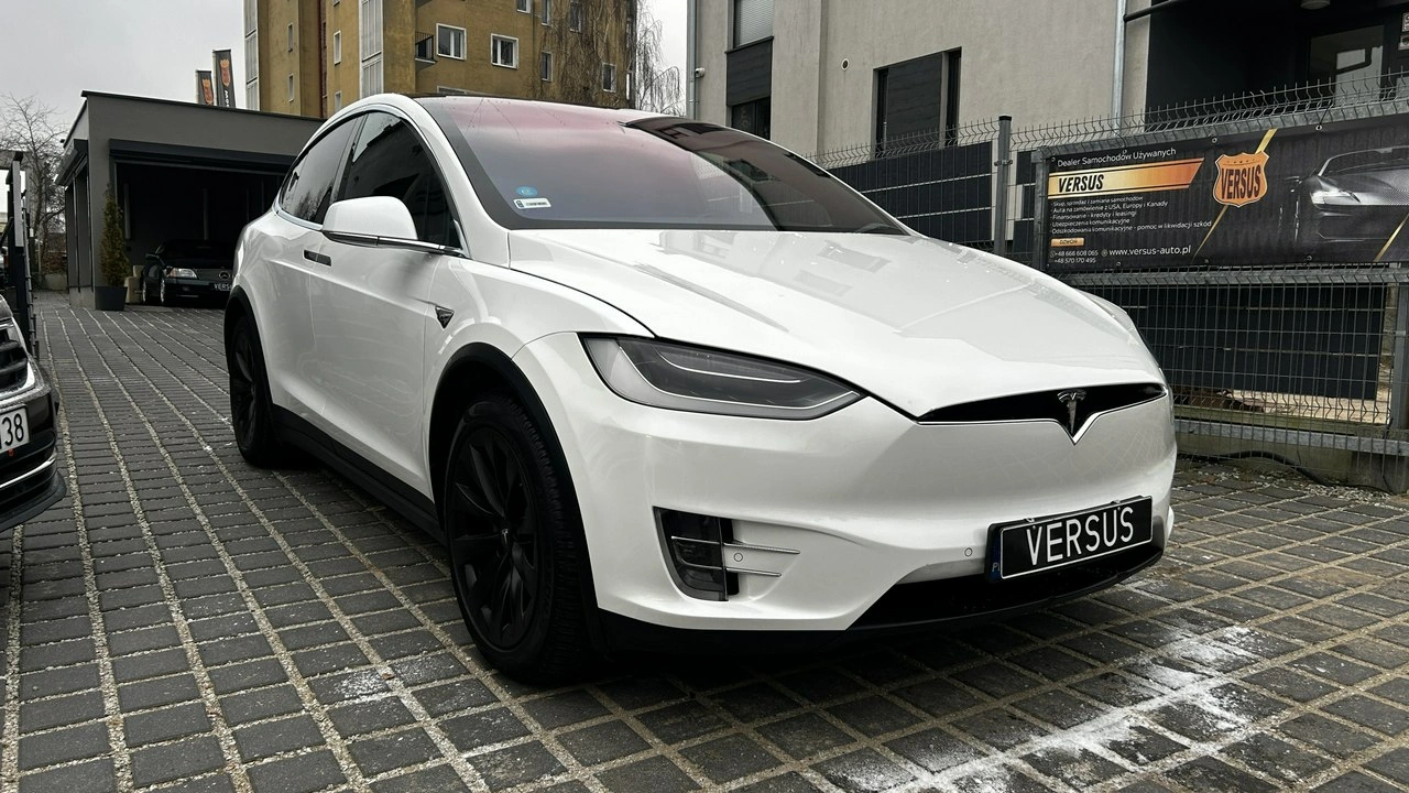Tesla Model X - Zdjęcie 2
