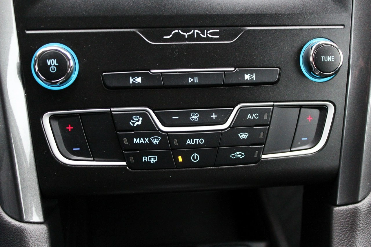 Ford Mondeo - Zdjęcie 19