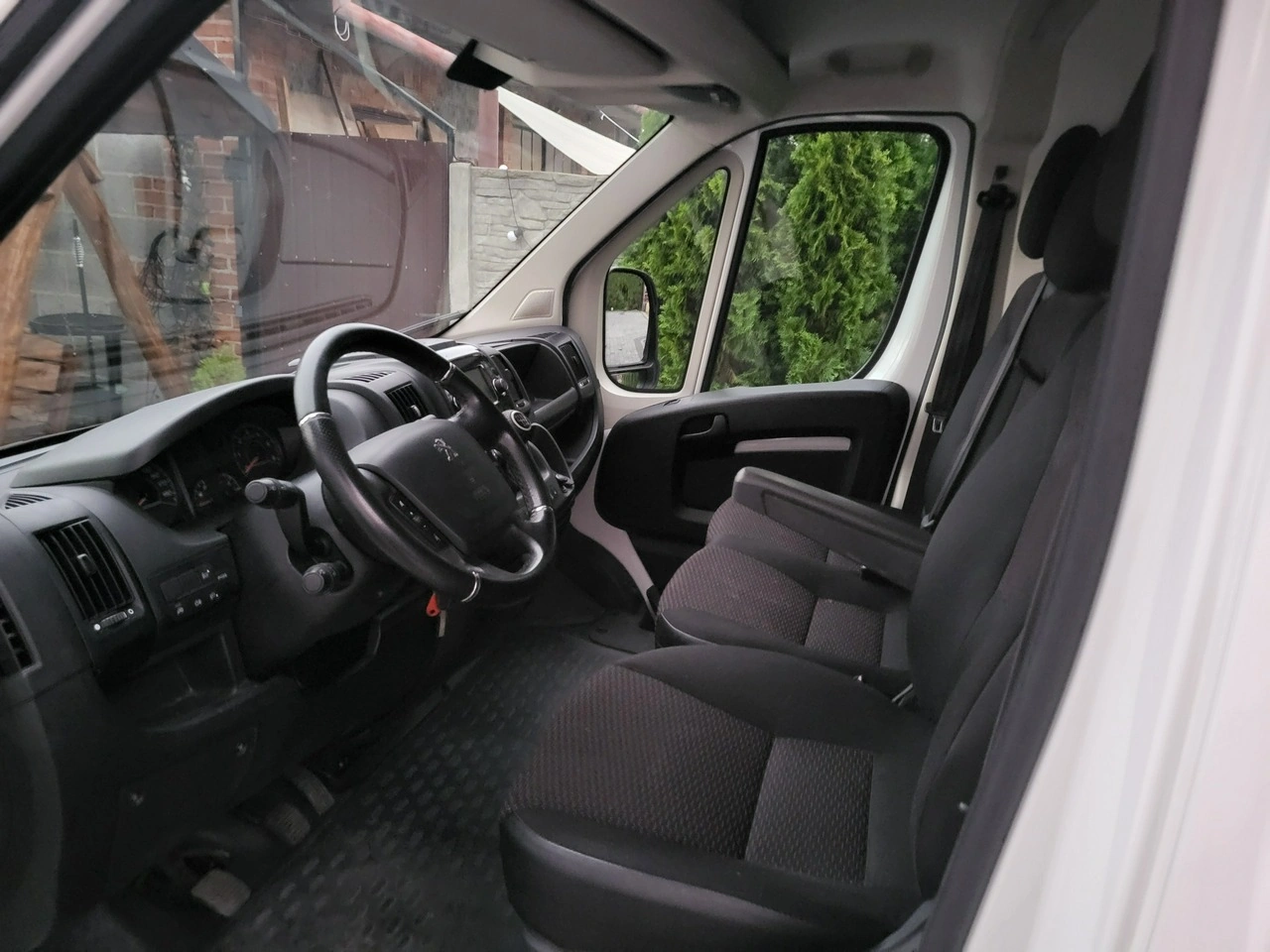 Peugeot Boxer - Zdjęcie 22