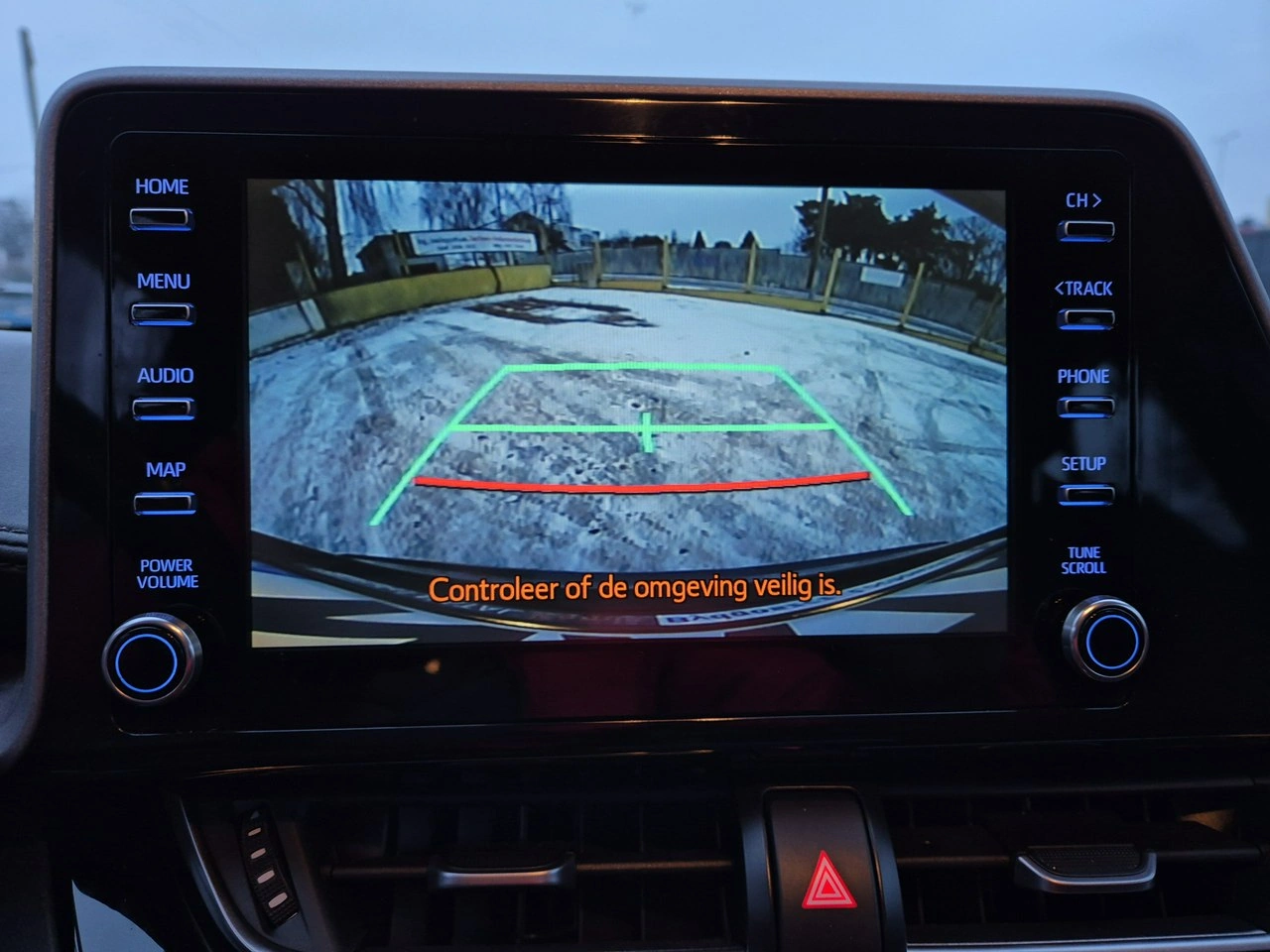 Toyota C-HR - Zdjęcie 22