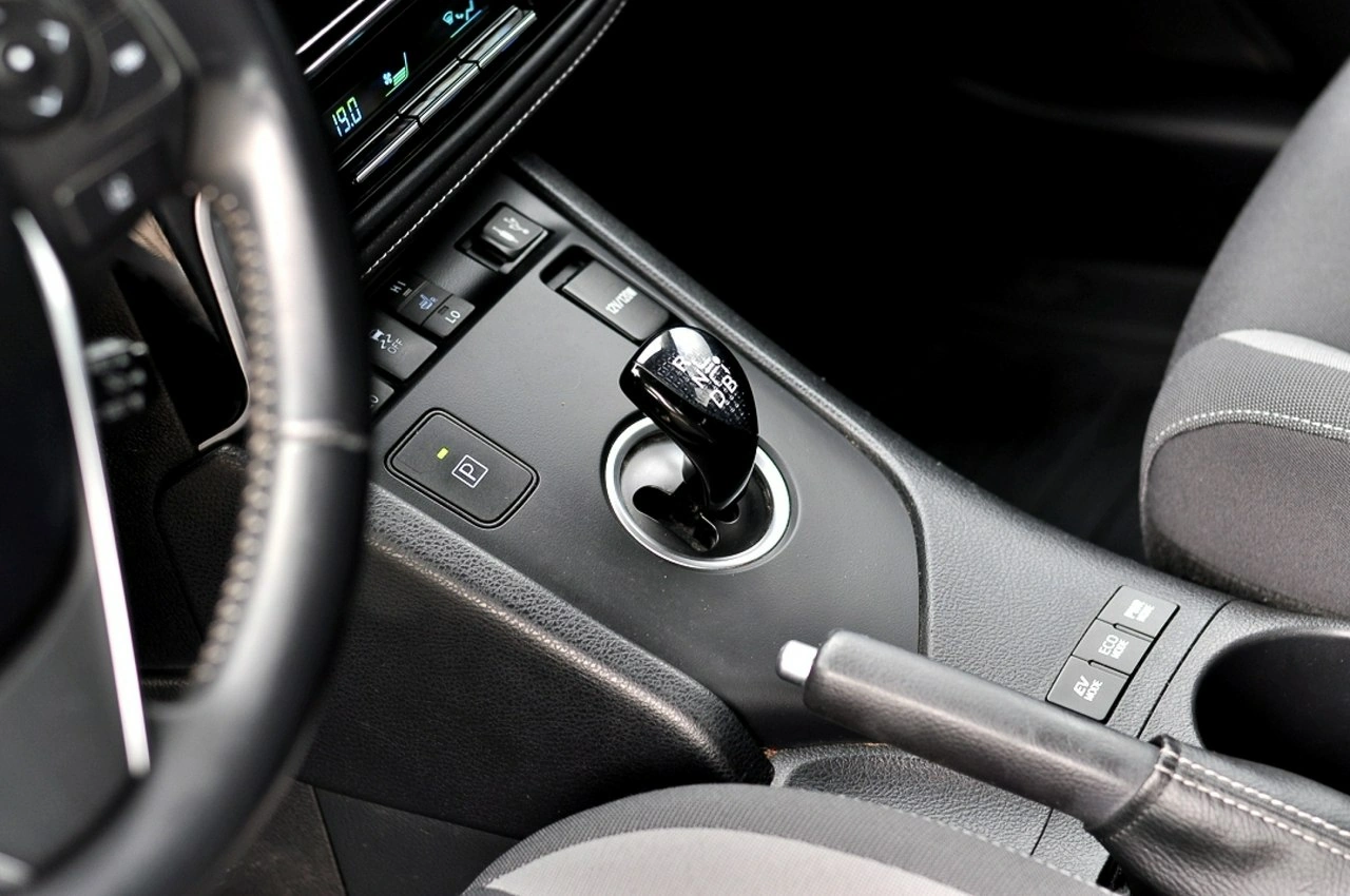 Toyota Auris - Zdjęcie 13