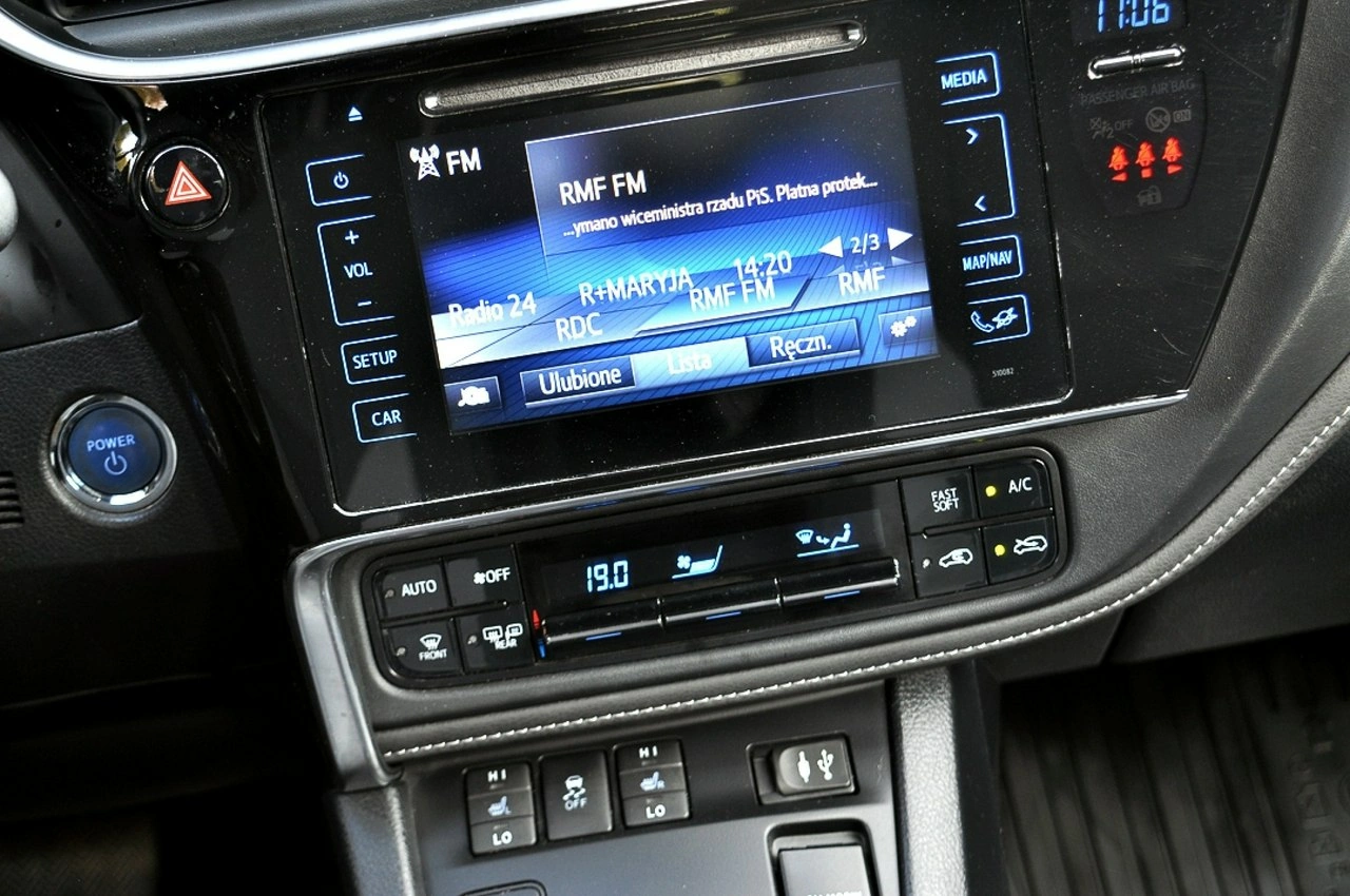 Toyota Auris - Zdjęcie 18