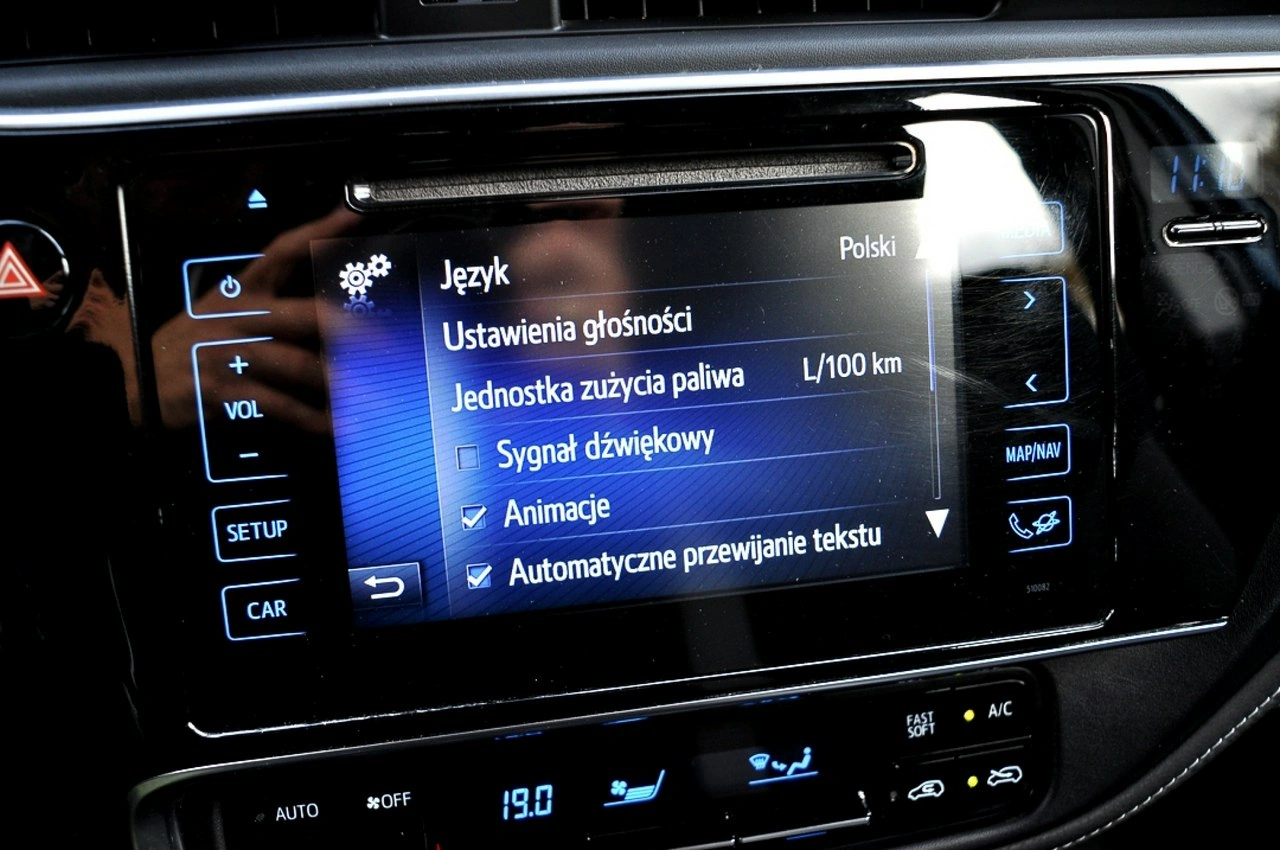 Toyota Auris - Zdjęcie 30