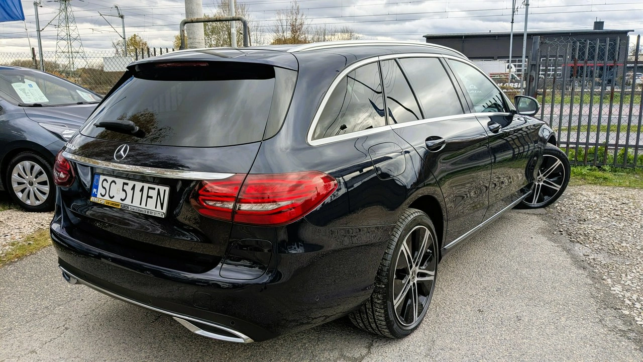 Mercedes C 300 - Zdjęcie 9