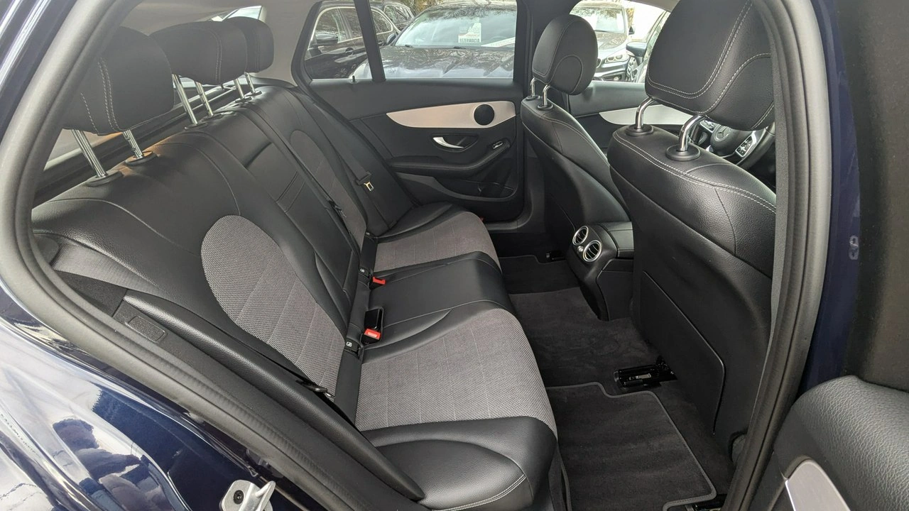 Mercedes C 300 - Zdjęcie 15
