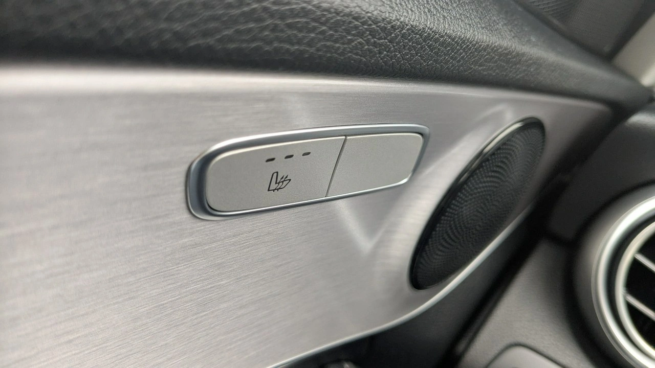 Mercedes C 300 - Zdjęcie 34