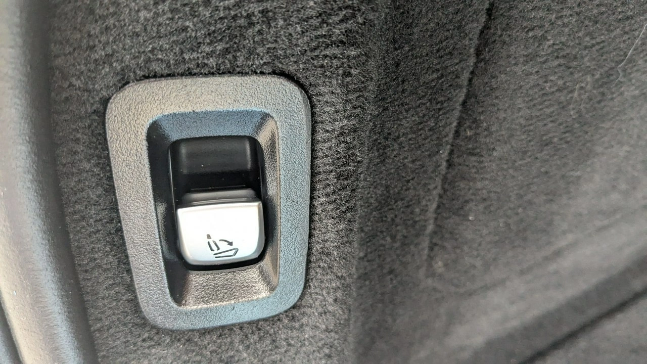 Mercedes C 300 - Zdjęcie 36