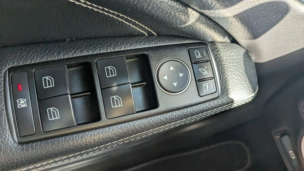 Mercedes GLA 200 - Zdjęcie 27