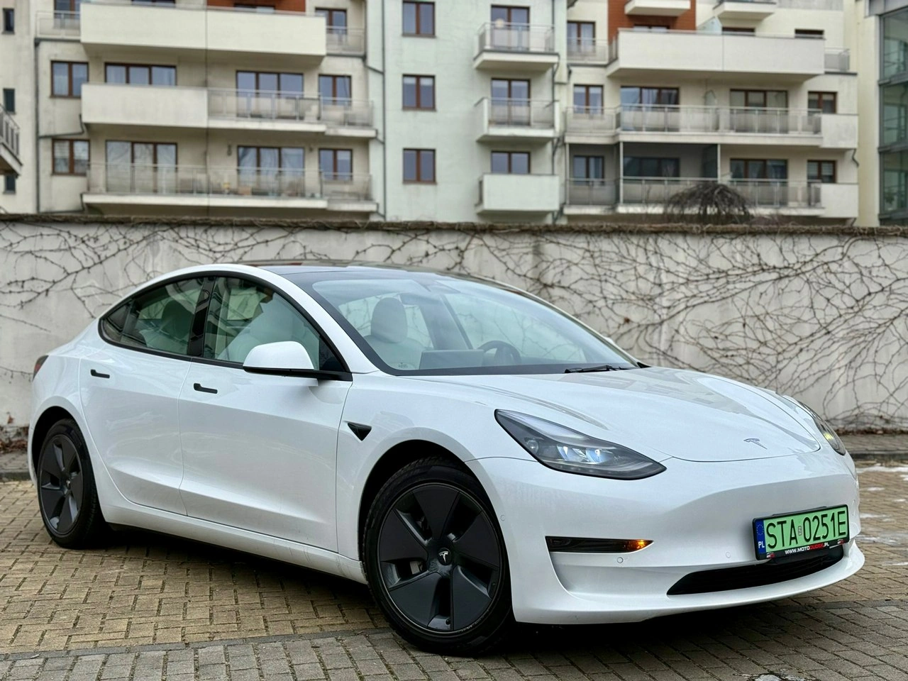 Tesla Model 3 - Zdjęcie 13