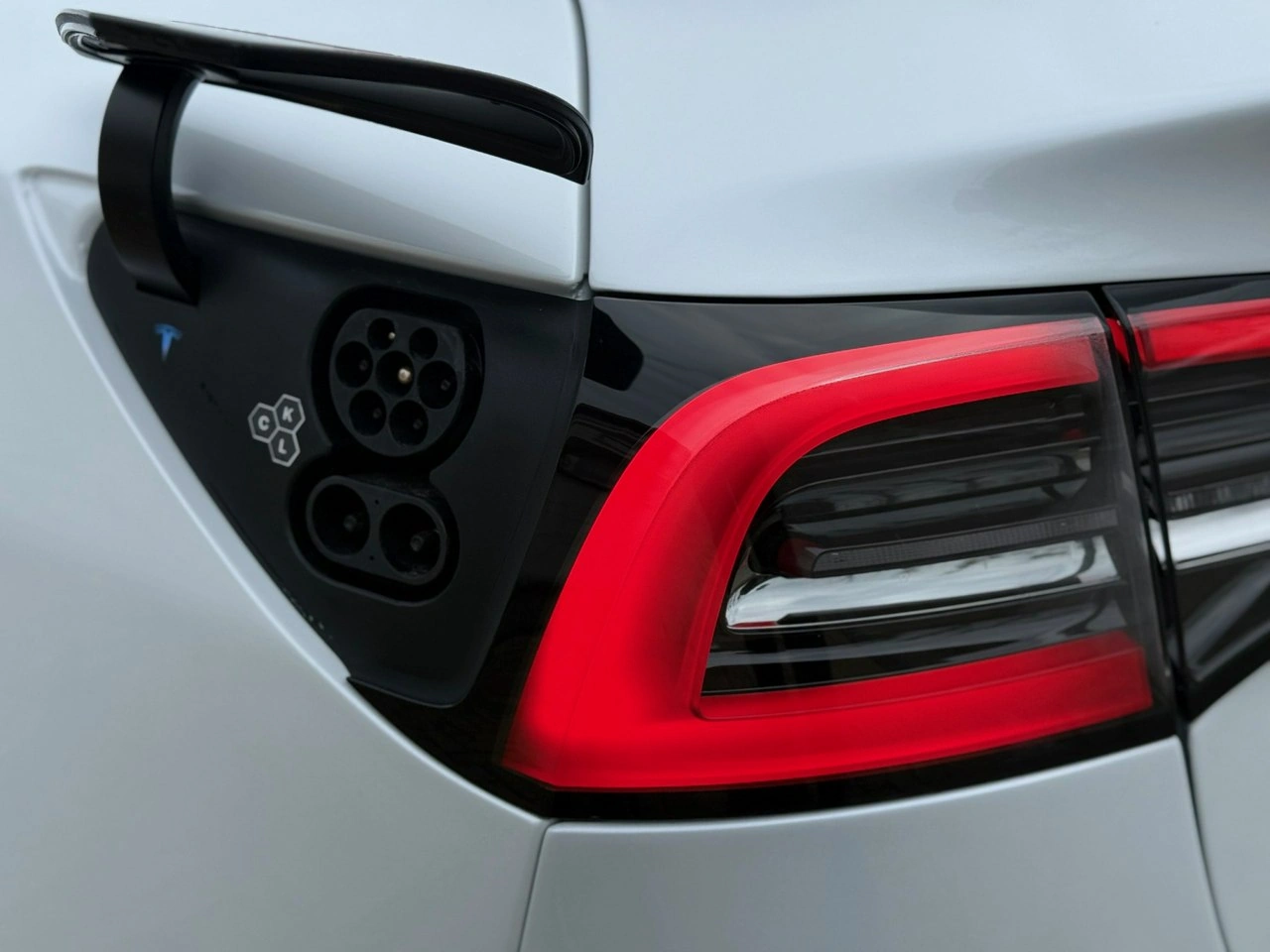 Tesla Model 3 - Zdjęcie 24