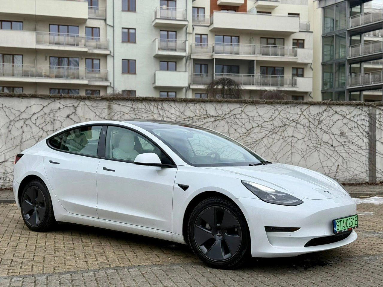 Tesla Model 3 - Zdjęcie 25