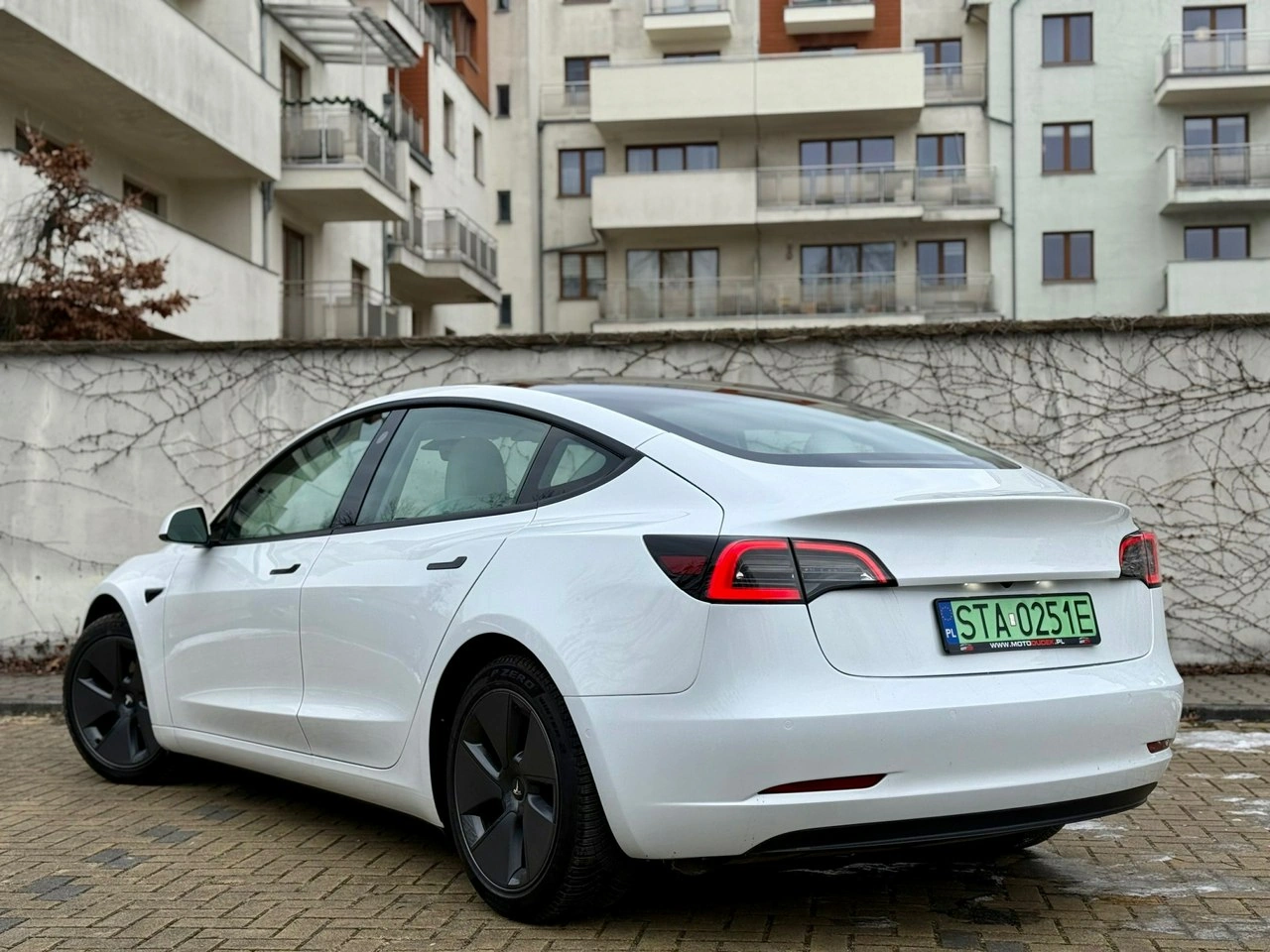 Tesla Model 3 - Zdjęcie 1