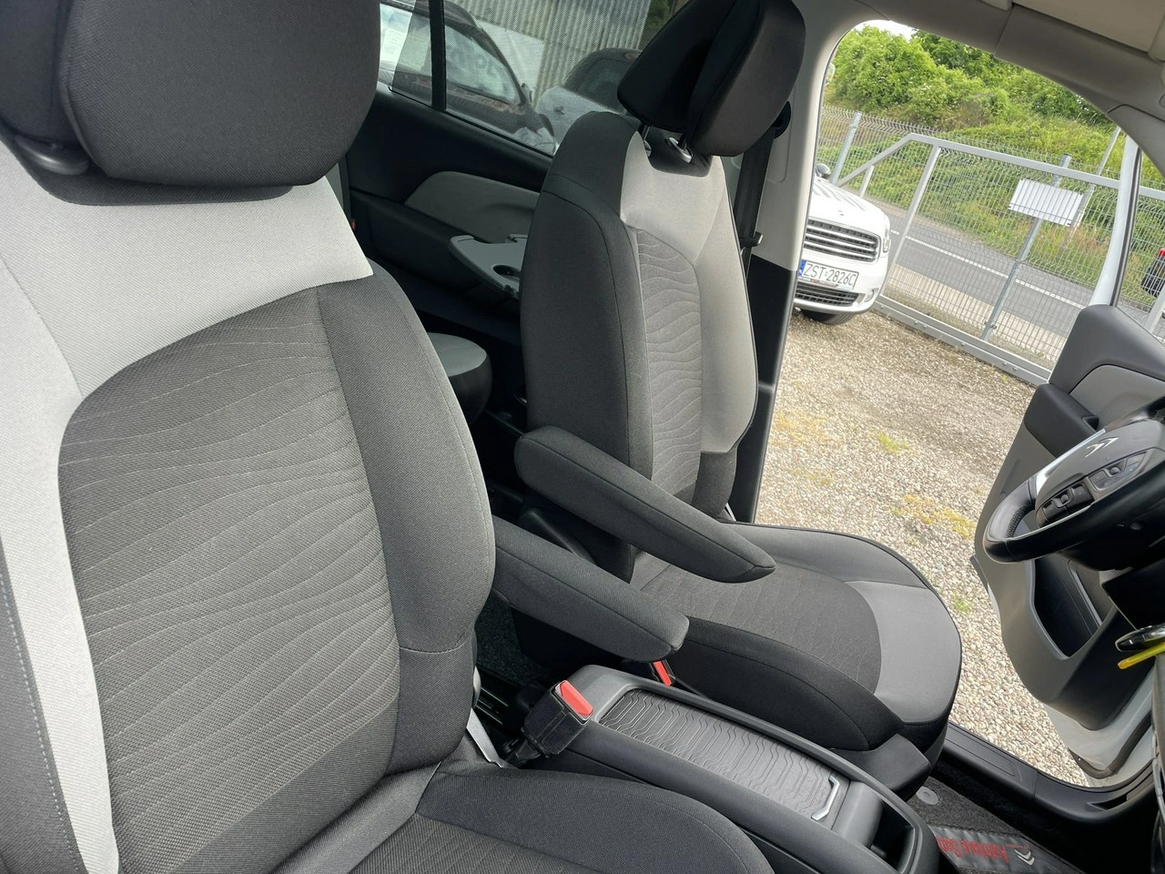 Citroën C4 Grand Picasso - Zdjęcie 46