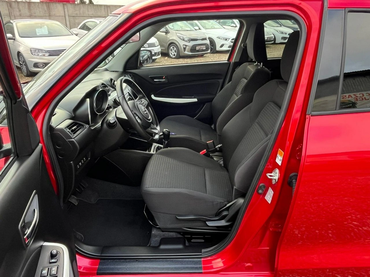 Suzuki Swift - Zdjęcie 6