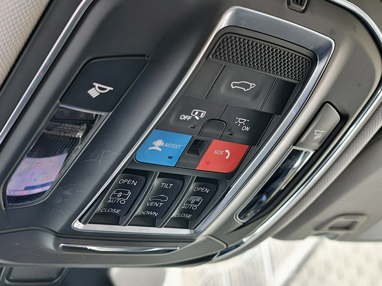 Jeep Grand Cherokee - Zdjęcie 26