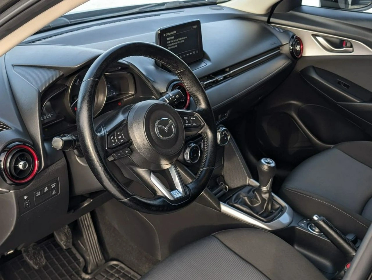 Mazda CX-3 - Zdjęcie 24