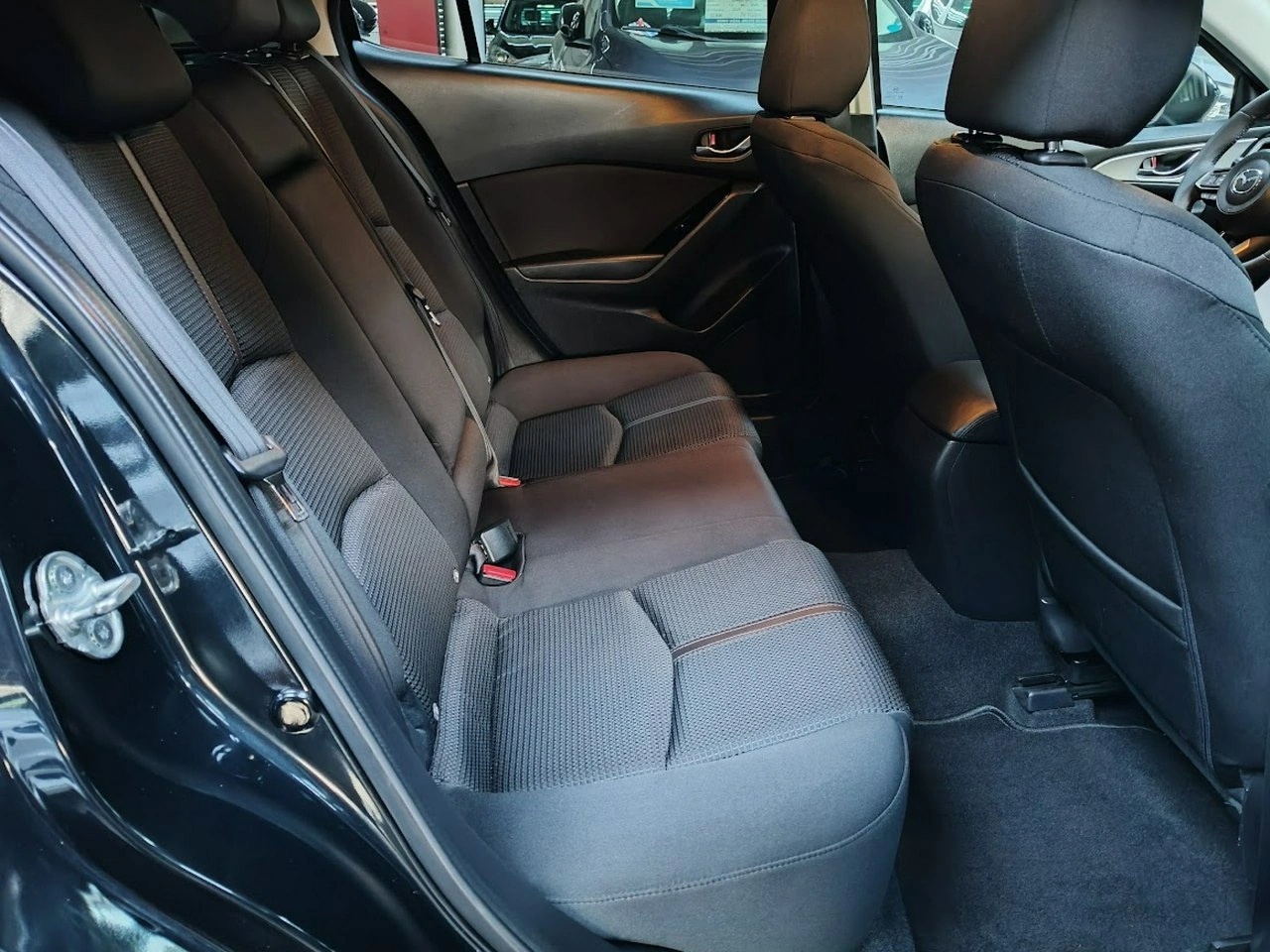 Mazda 3 - Zdjęcie 12