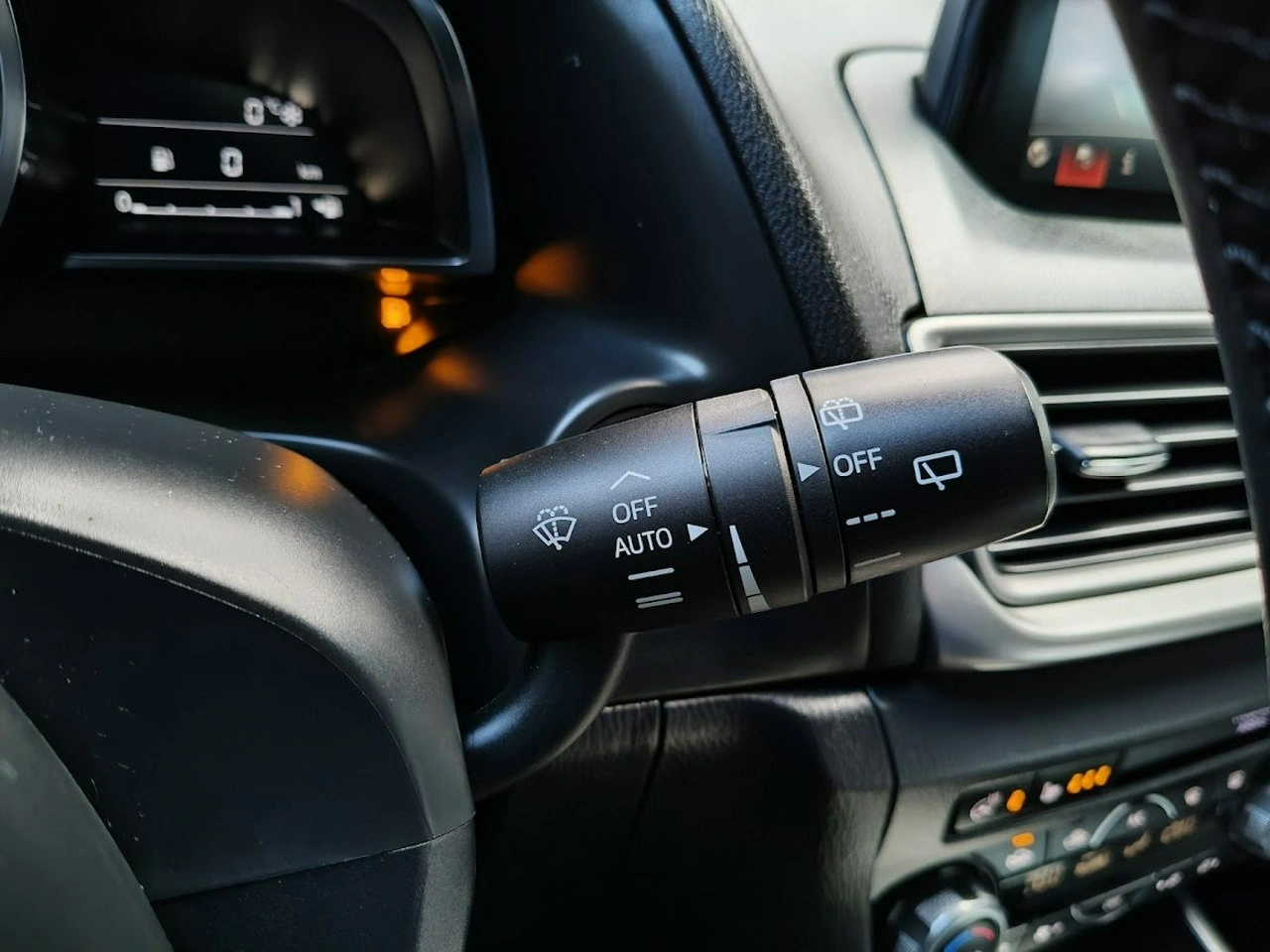 Mazda 3 - Zdjęcie 21