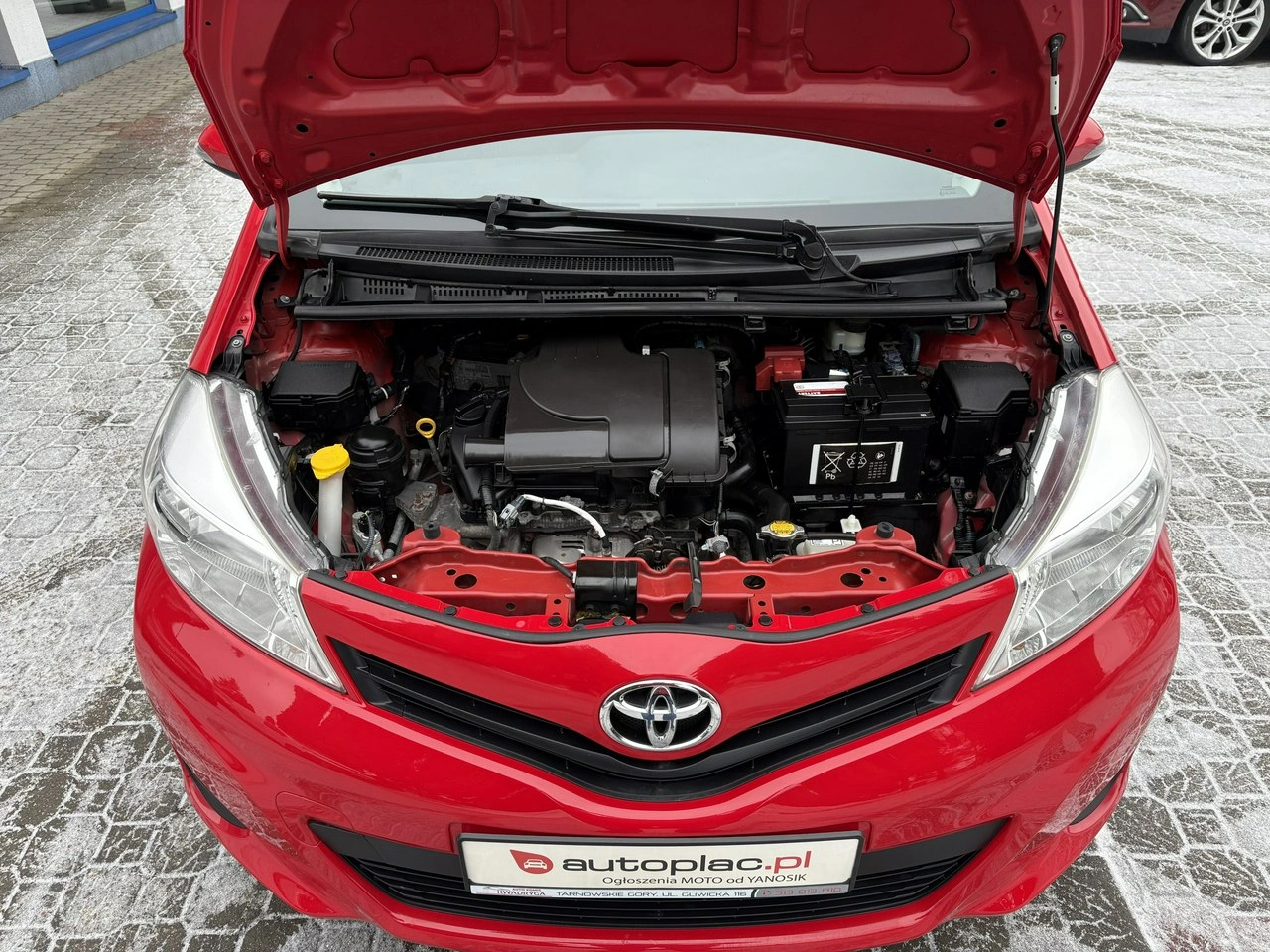 Toyota Yaris - Zdjęcie 23