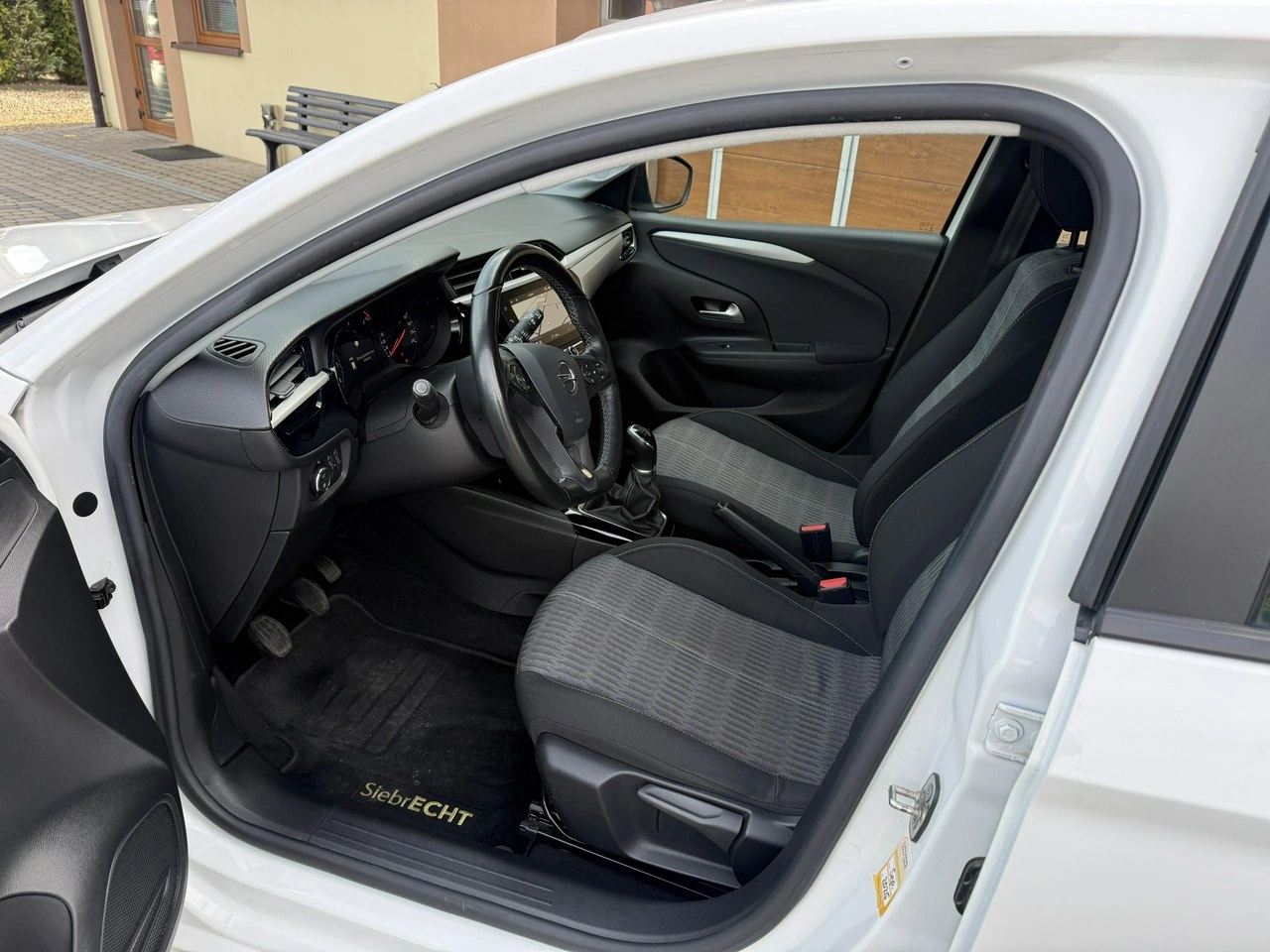Opel Corsa - Zdjęcie 20