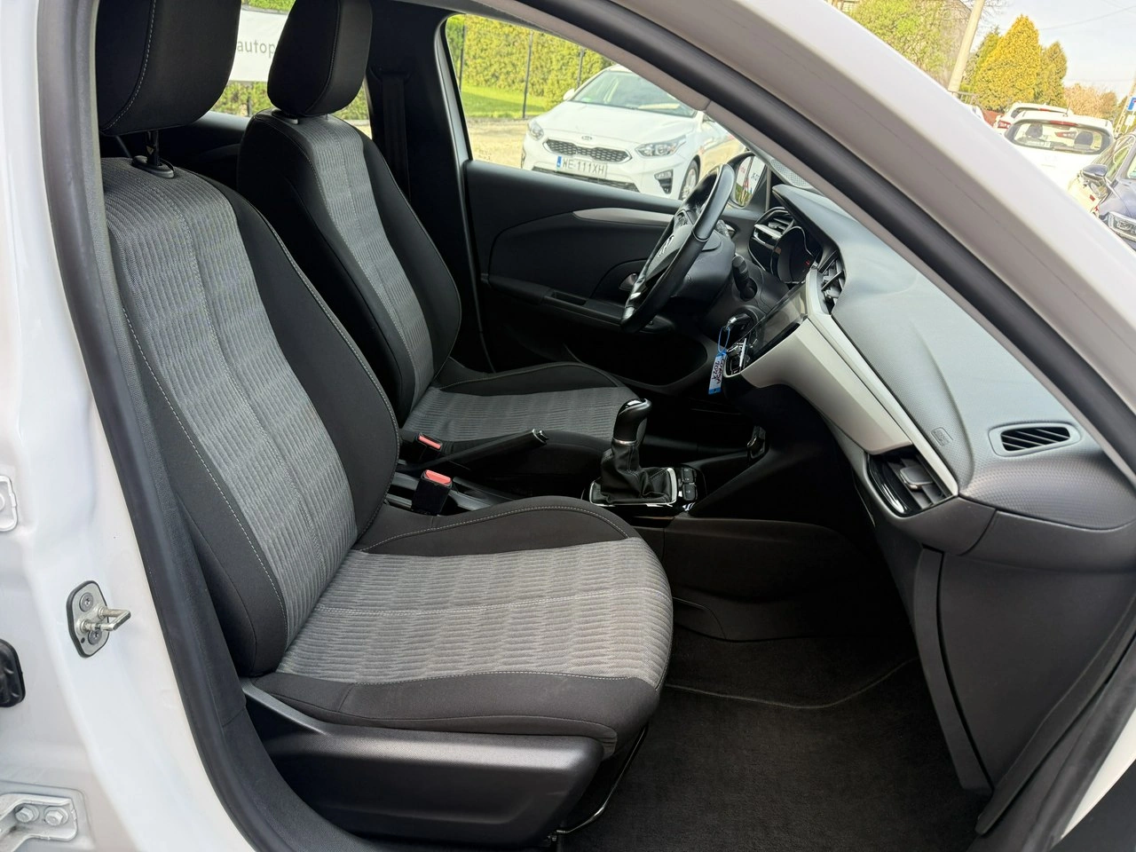 Opel Corsa - Zdjęcie 21