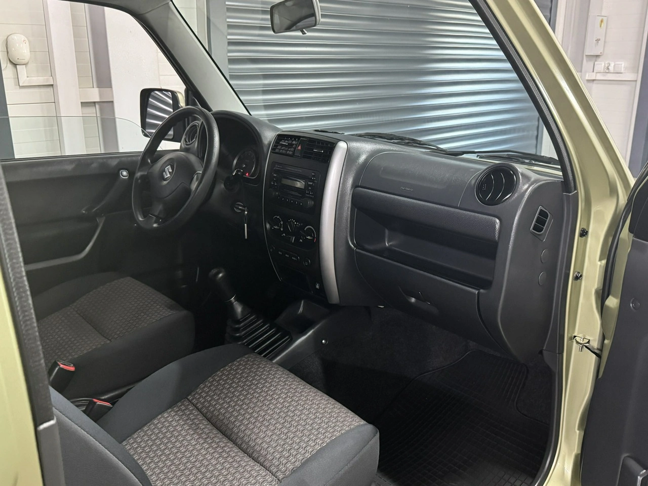 Suzuki Jimny - Zdjęcie 14