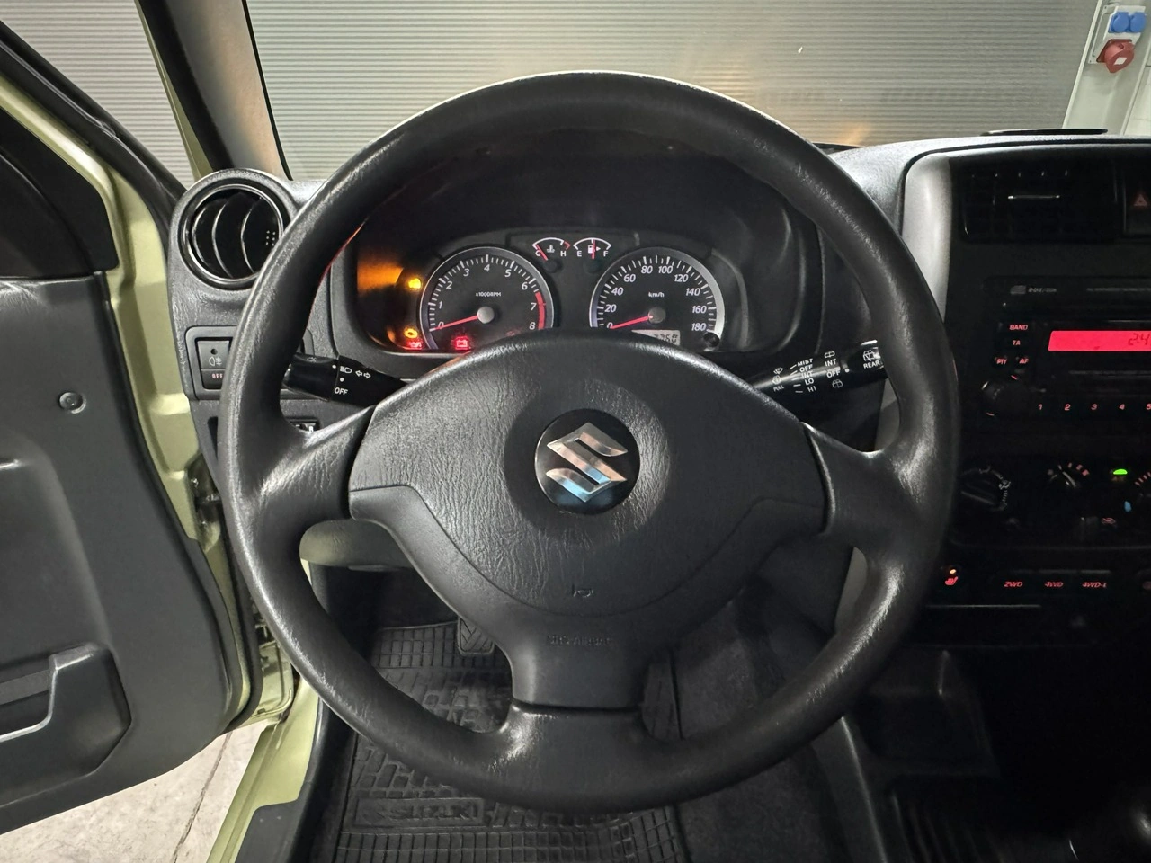 Suzuki Jimny - Zdjęcie 27