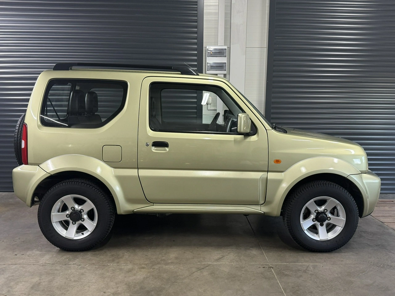 Suzuki Jimny - Zdjęcie 4