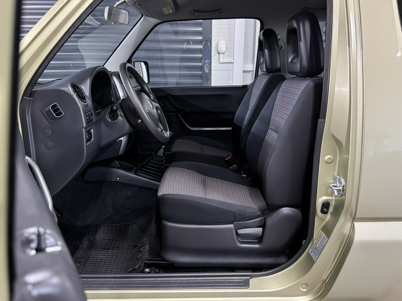 Suzuki Jimny - Zdjęcie 8