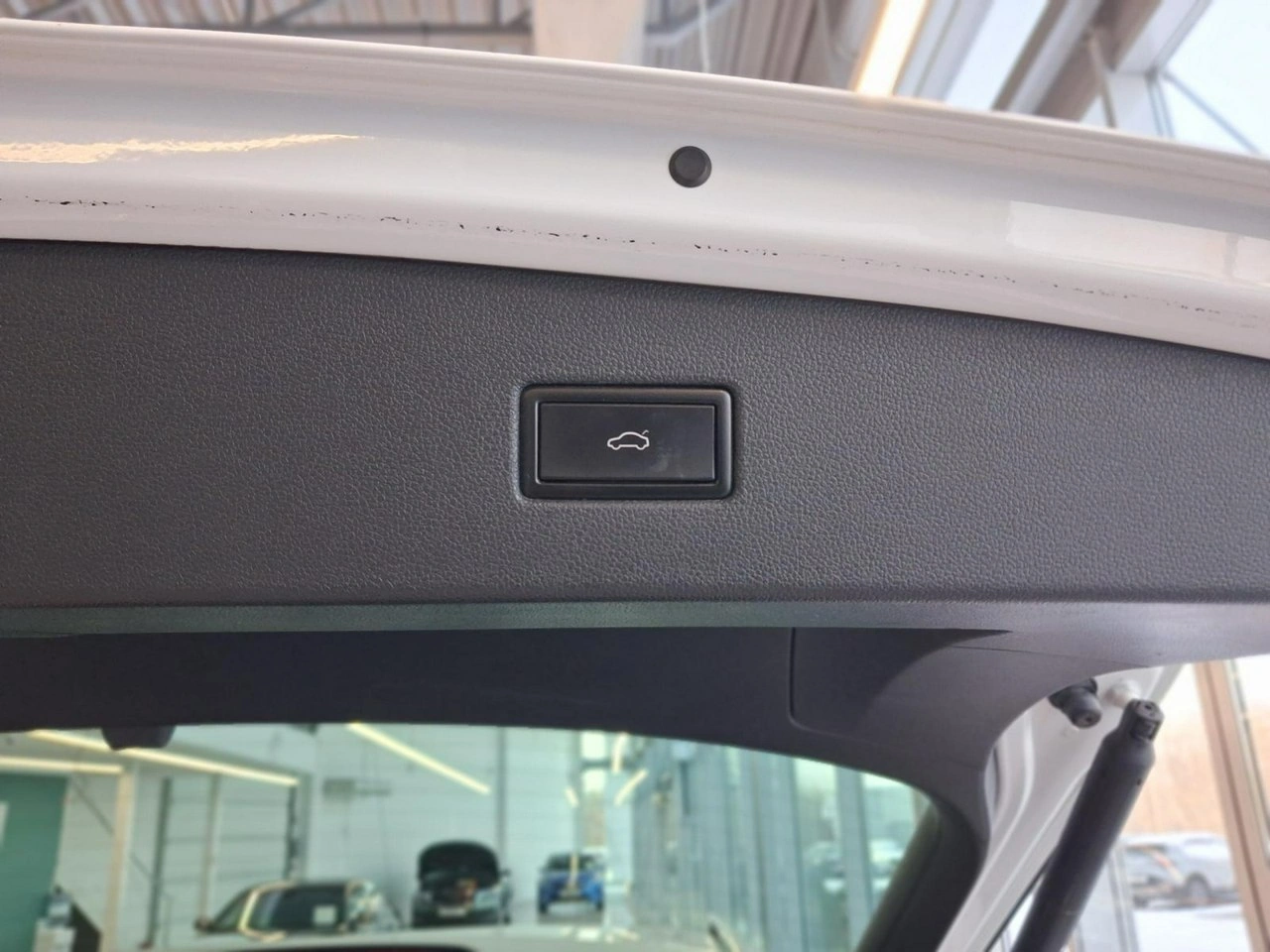 Volkswagen Tiguan - Zdjęcie 12