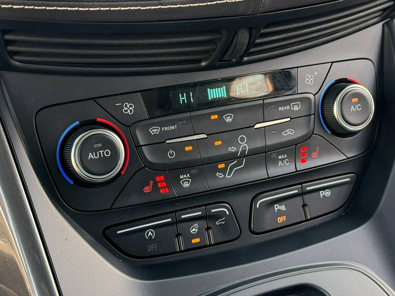 Ford Kuga - Zdjęcie 7