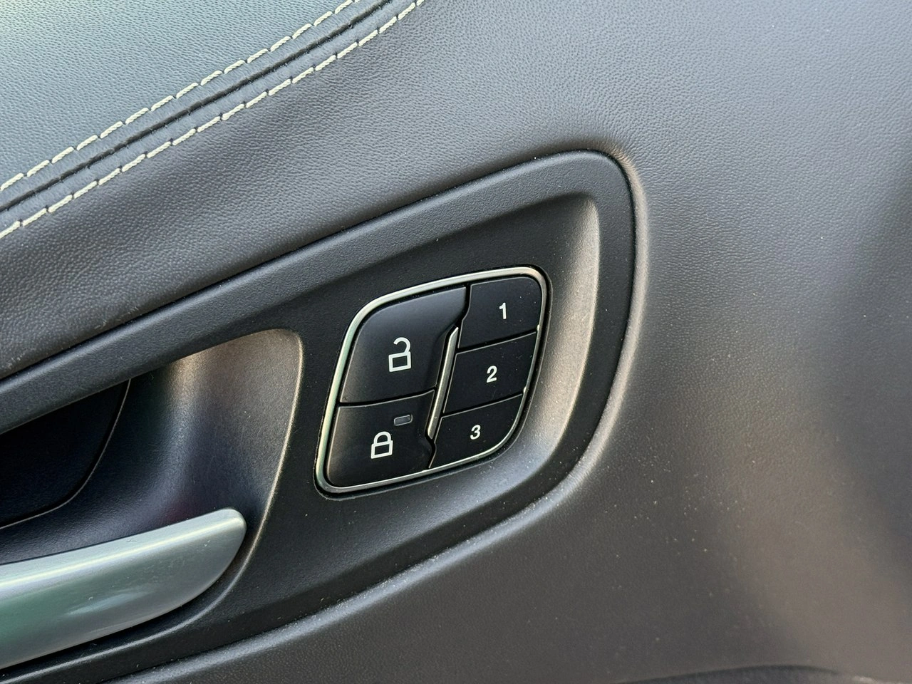 Ford Kuga - Zdjęcie 10