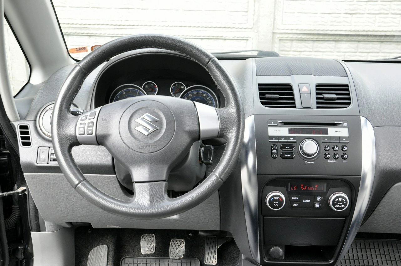 Suzuki SX4 - Zdjęcie 34