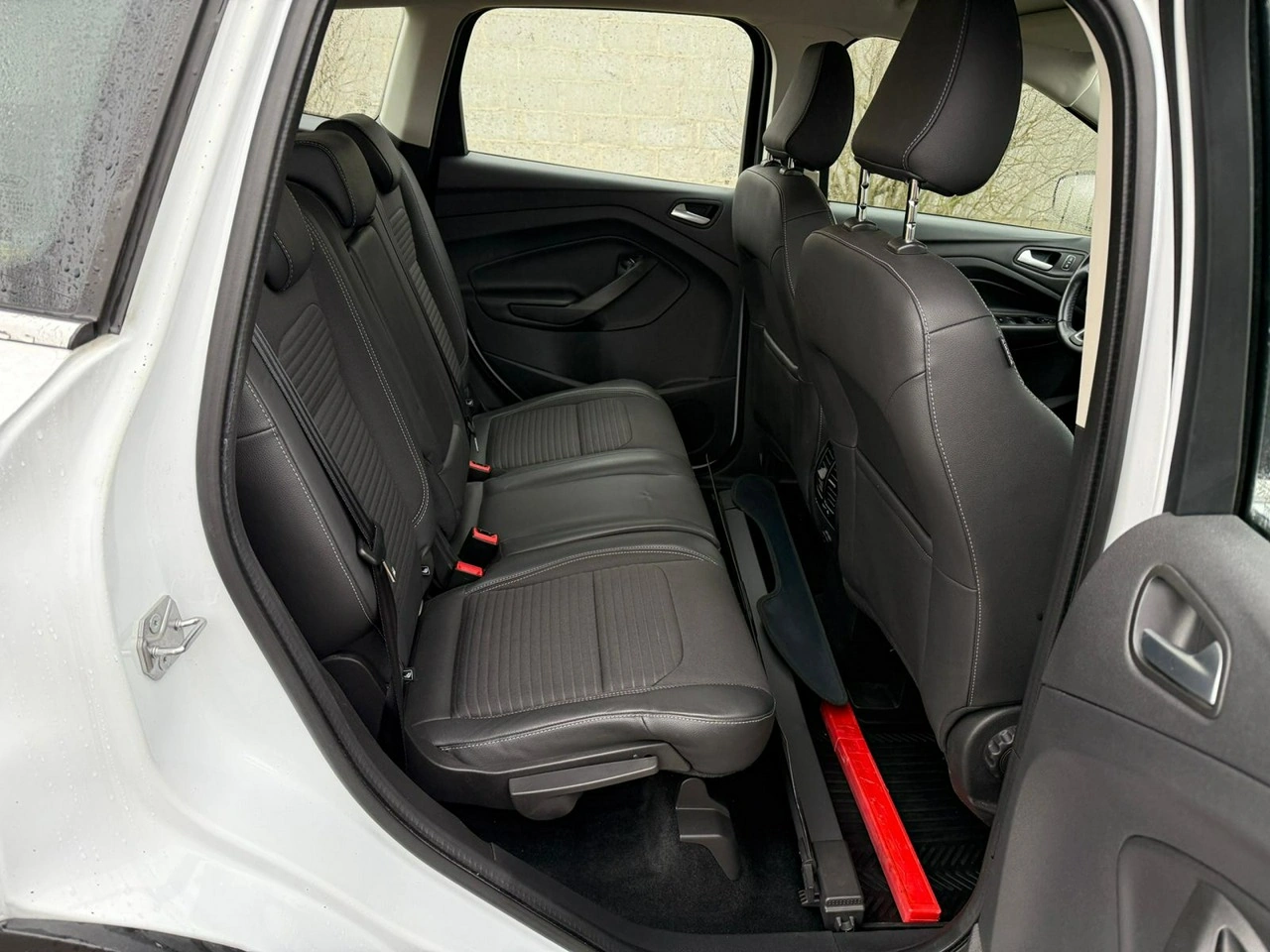 Ford Kuga - Zdjęcie 11