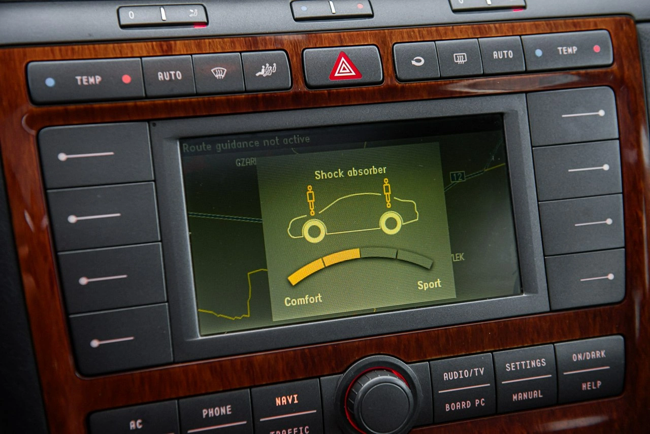 Volkswagen Phaeton - Zdjęcie 22