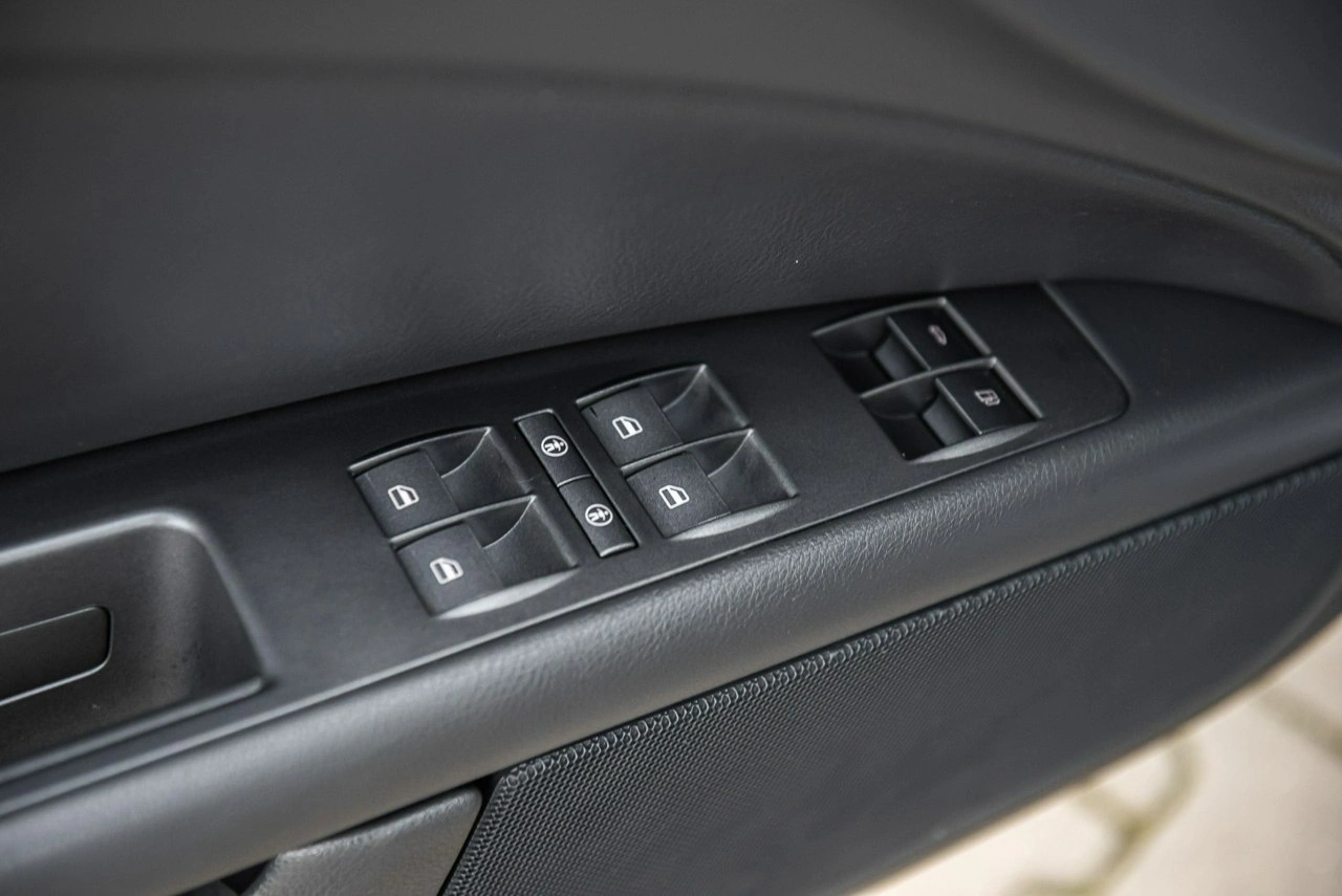 Volkswagen Phaeton - Zdjęcie 28