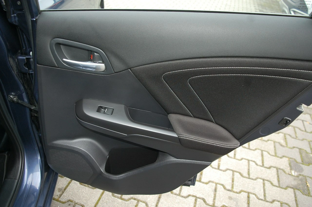 Honda Civic - Zdjęcie 30