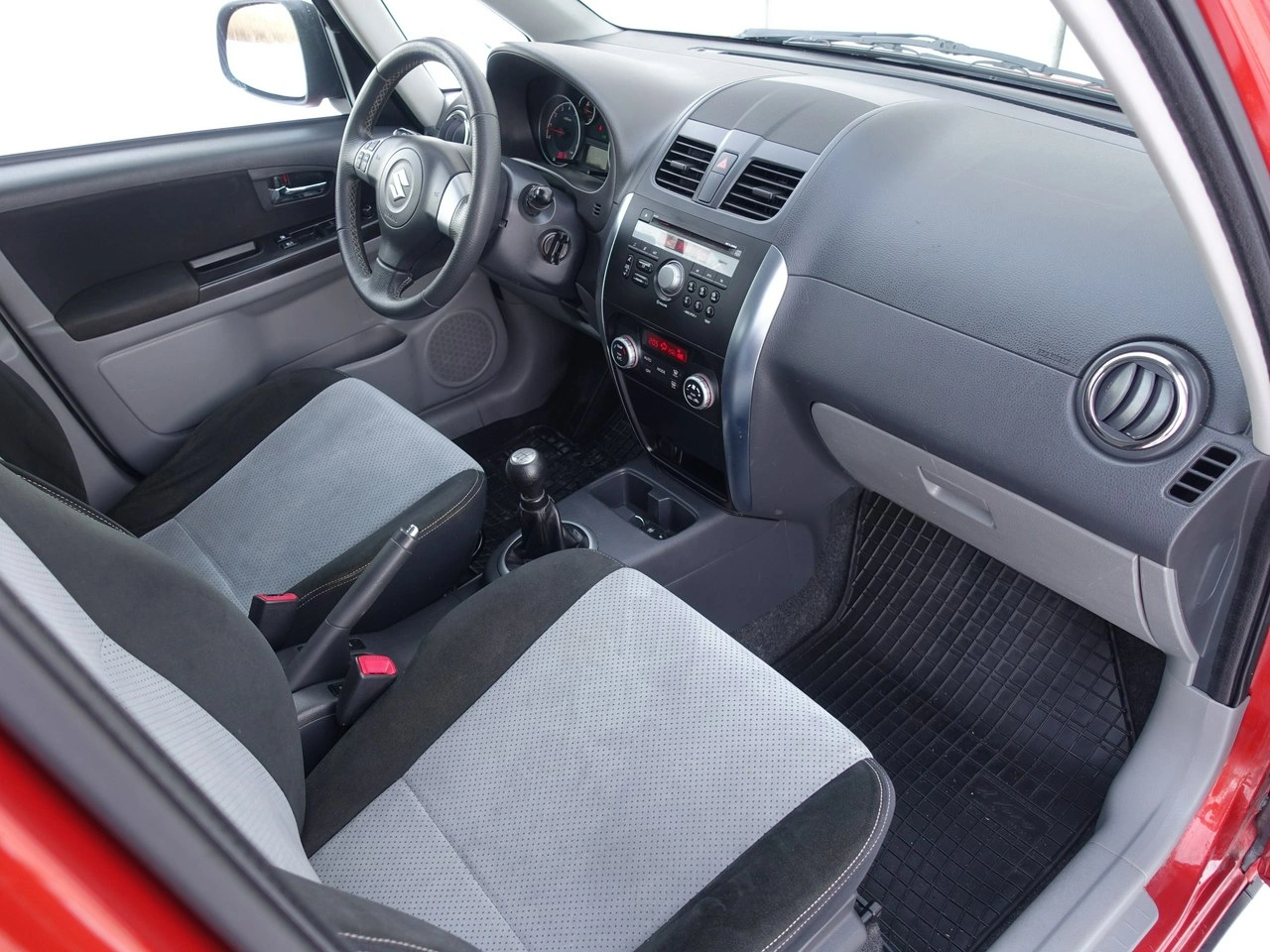 Suzuki SX4 - Zdjęcie 18