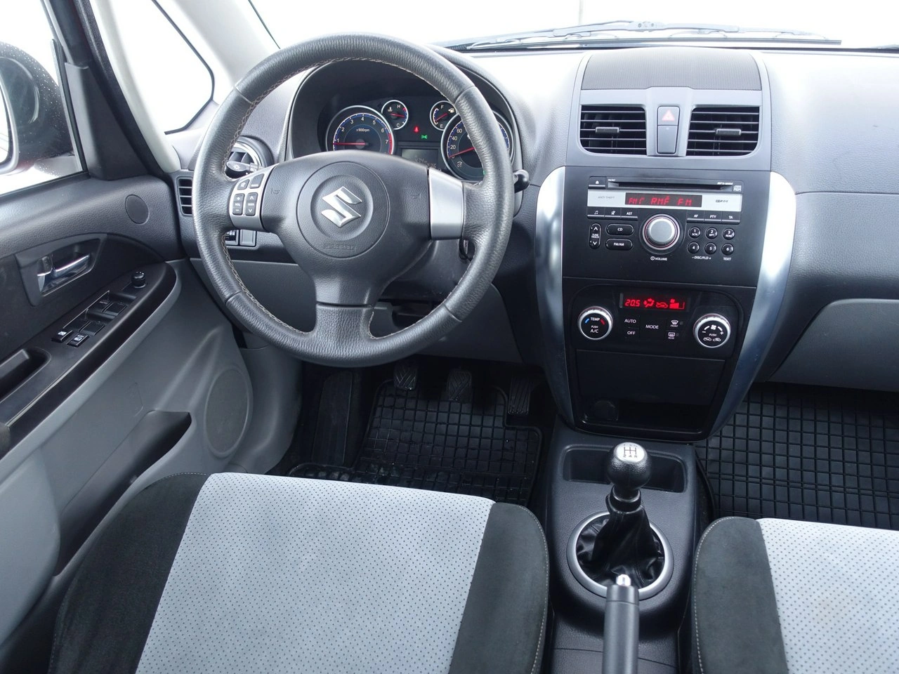 Suzuki SX4 - Zdjęcie 20