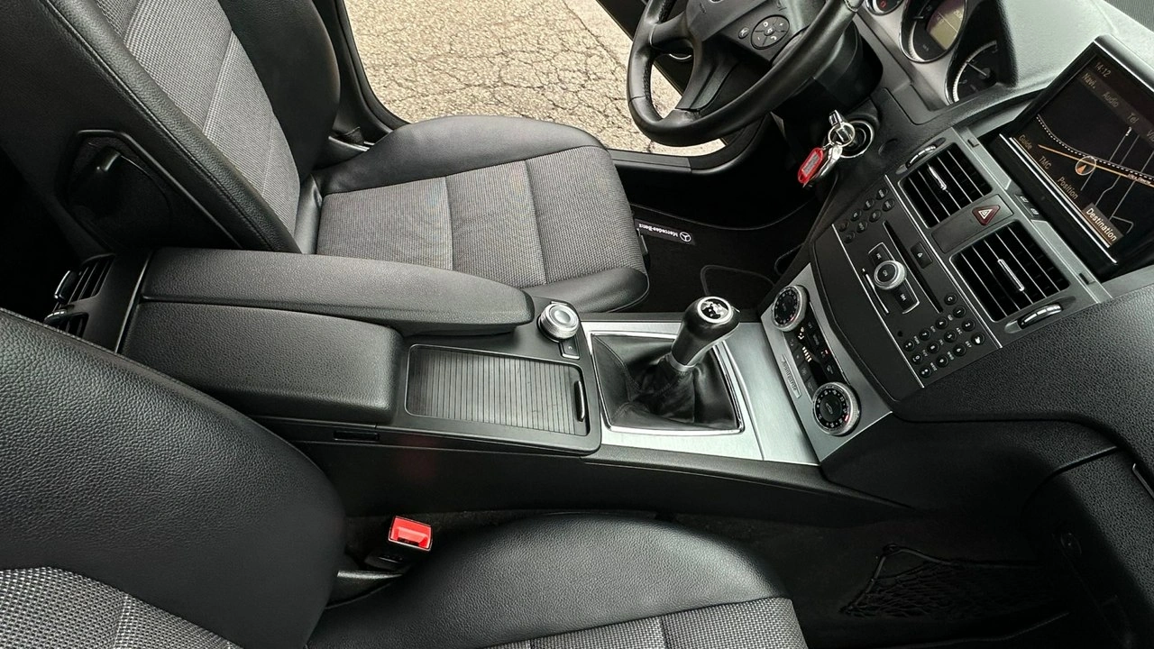 Mercedes C 200 - Zdjęcie 16