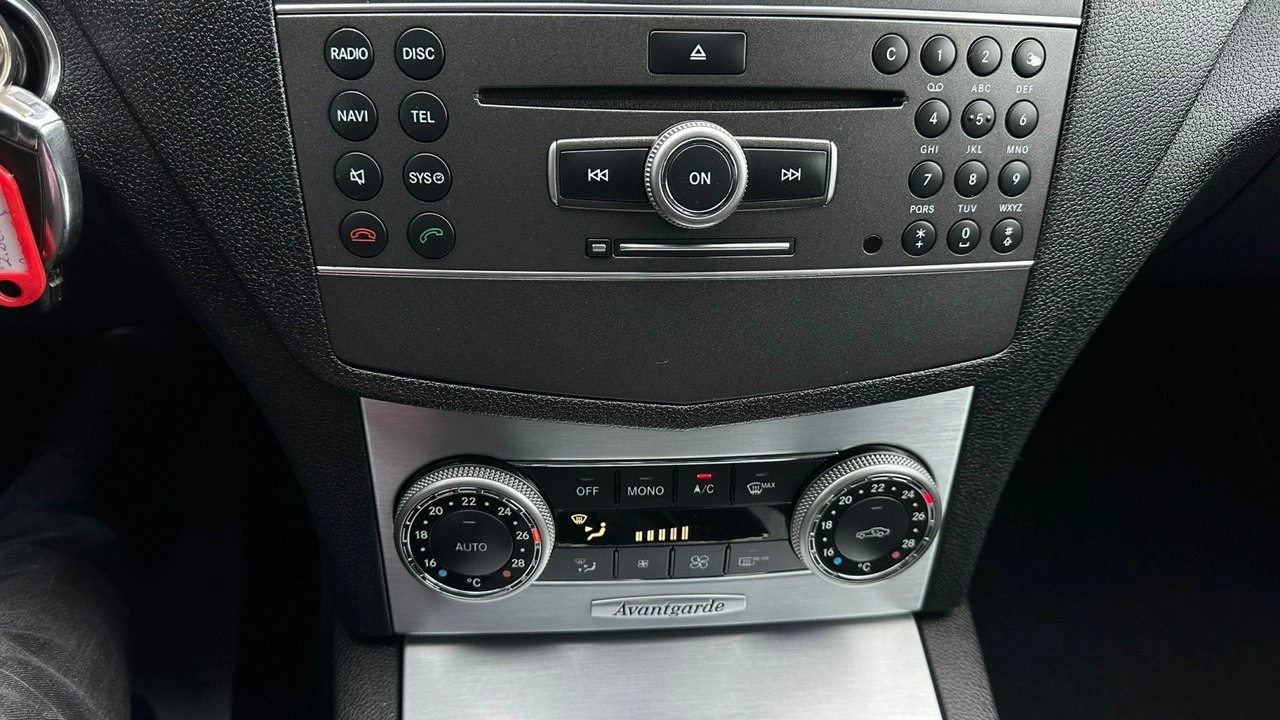 Mercedes C 200 - Zdjęcie 25